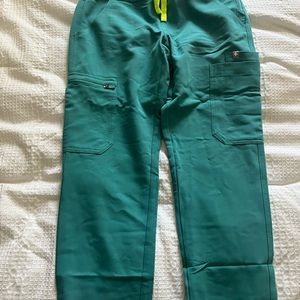 FIGS Petite Scrub Pants